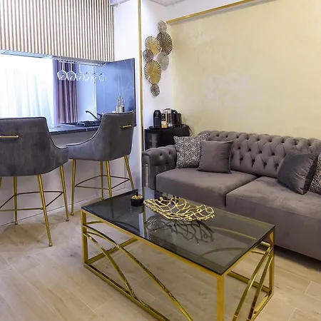 Apartel Golden Infinity Apartment Navodari